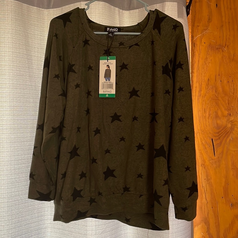 Buffalo by David Bitton Army green cozy top.